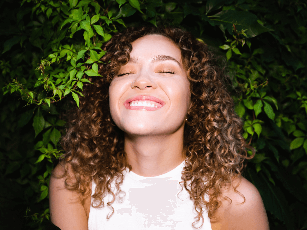 astuces pour entretenir vos cheveux bouclés au quotidien