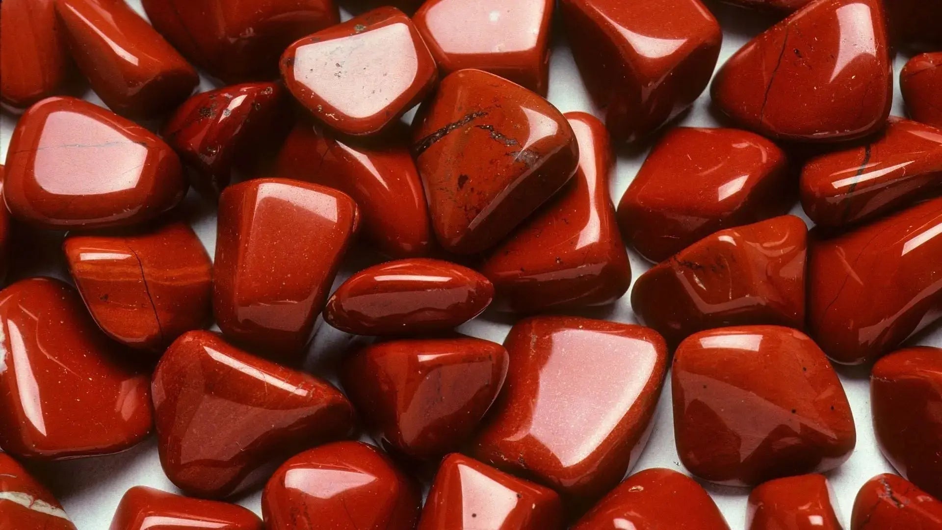 Jaspe rouge : pierre d'ancrage, vitalité et force, propriétés et bienfaits