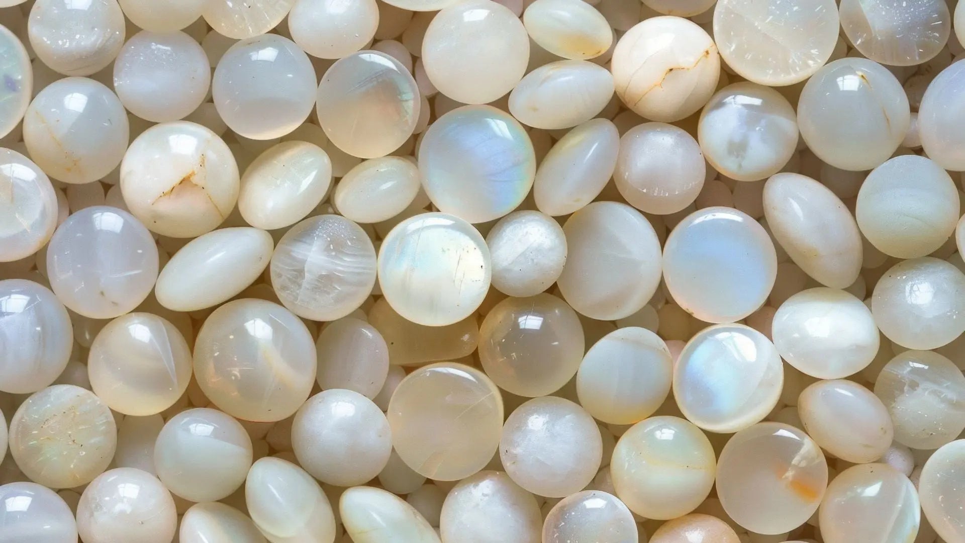 Pierre de Lune bleutée Image