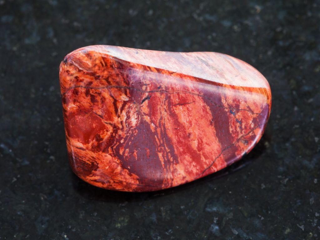 Pierre précieuse Œil de Taureau