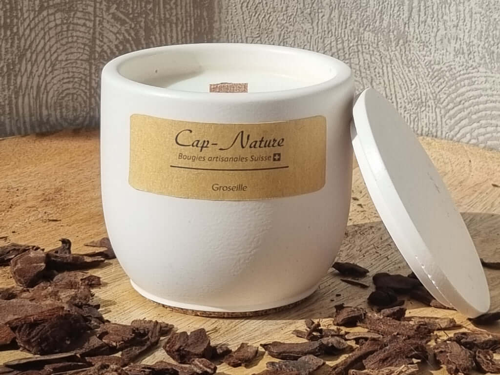 Bougie parfumée artisanale avec pot en Jesmonite