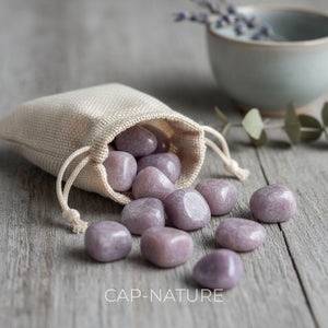 Lepidolith-Trommelstein