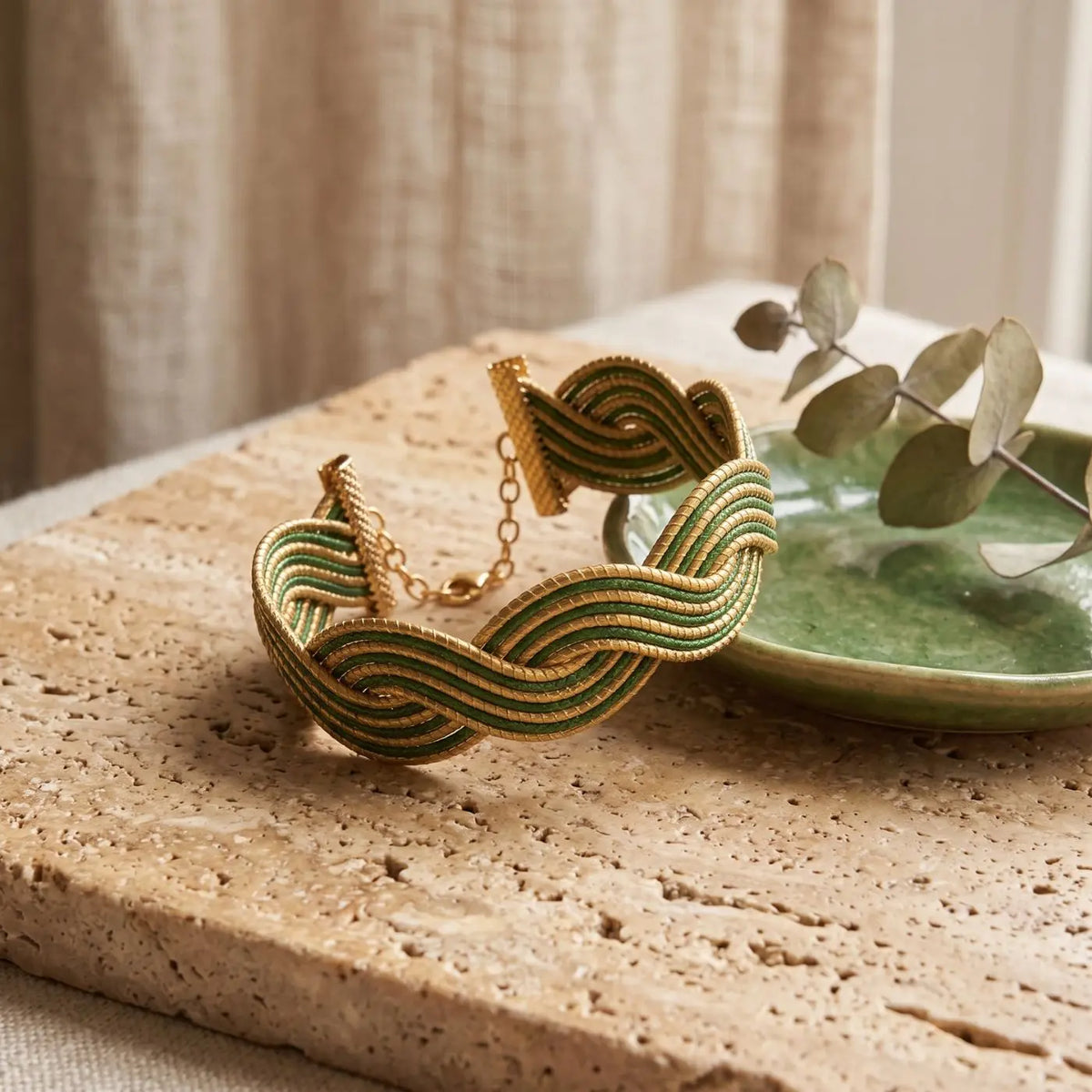 Bracelet Verdea – Or Végétal Tressé Vert & Doré