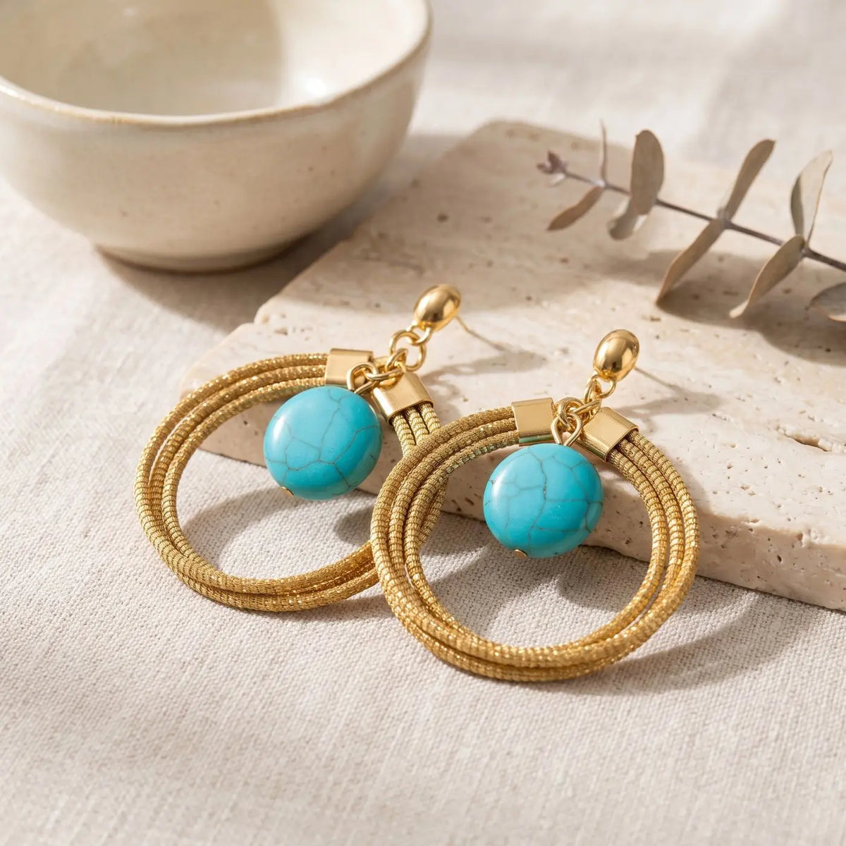 Boucles d’Oreilles Azura – Or Végétal & Turquoise Cap-Nature