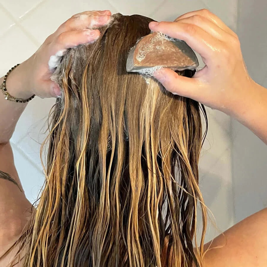 Festes Shampoo für fettiges Haar (Sesam- und Rhassoulöl) – Comme Avant