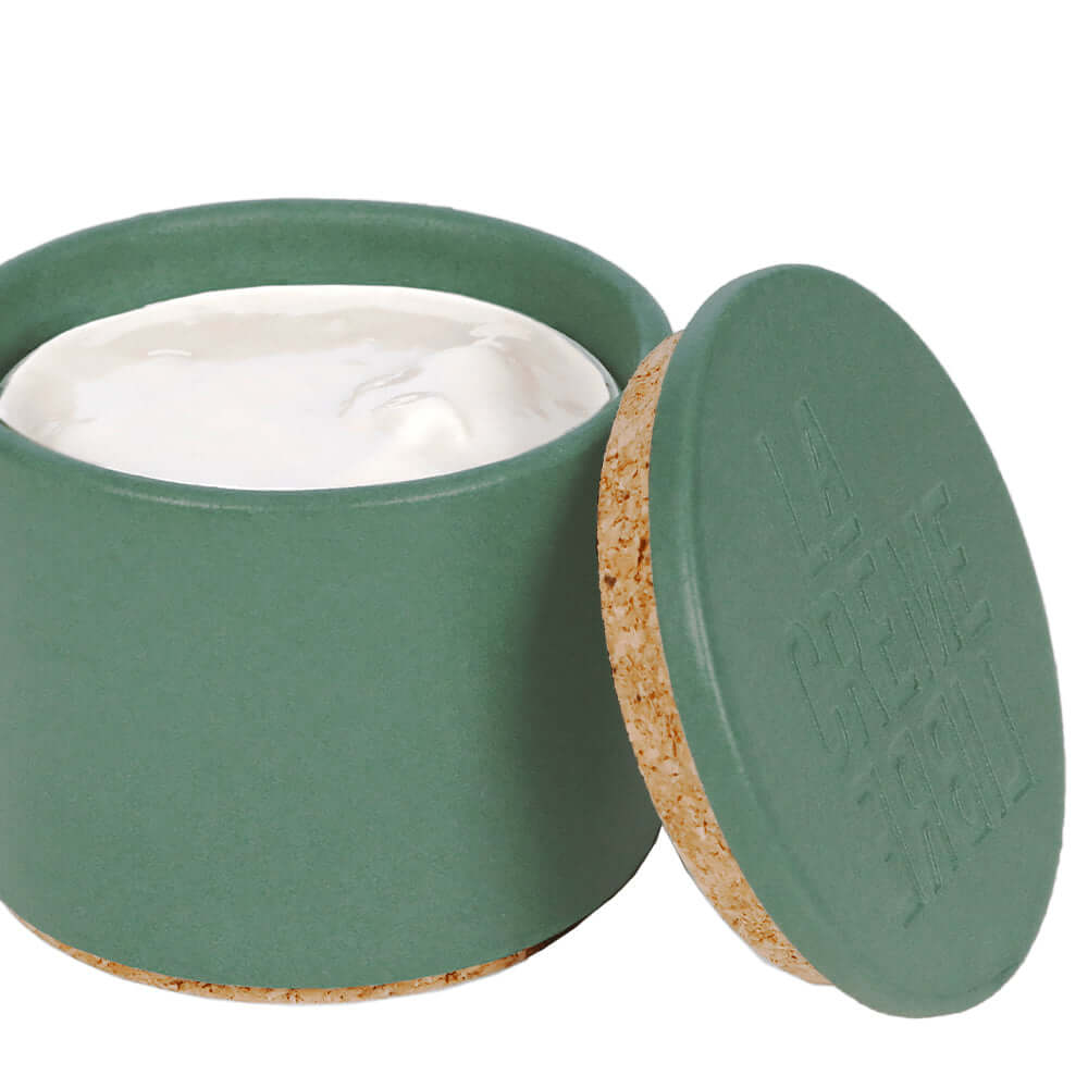 Crema viso leggera con il suo barattolo di cemento ricaricabile verde anatra - 50 ml