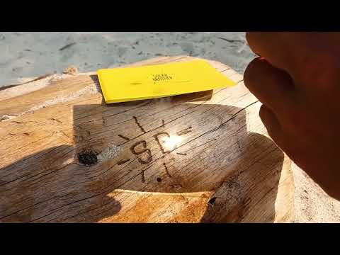 Matériel de survie solaire ADVENTURE KIT